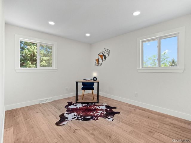 5126 W Freemont, Littleton, CO 80128