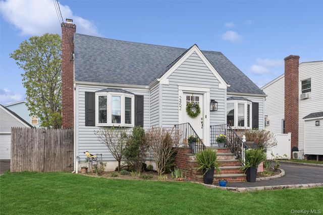 2452 Woodland Avenue, Wantagh, NY 11793