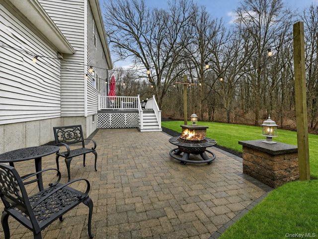 89 James Wilkinson Road, Rock Tavern, NY 12575