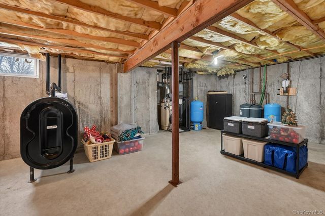 89 James Wilkinson Road, Rock Tavern, NY 12575