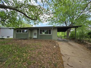 10304 Bon Oak Drive, St Louis, MO 63136