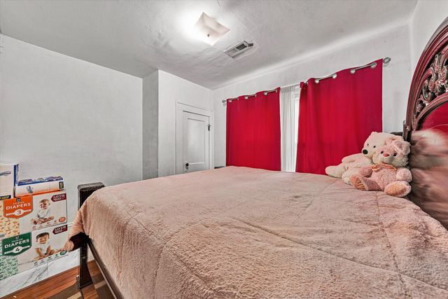 2802 10Th ST, Roanoke, VA 24012