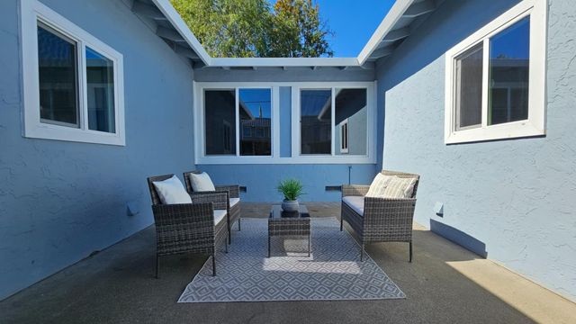 1579 Branham Lane, San Jose, CA 95118
