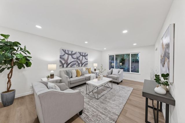 1579 Branham Lane, San Jose, CA 95118