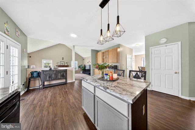 118 MINERS LN, Newark, DE 19713