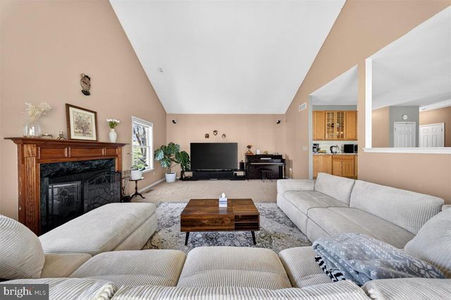 118 MINERS LN, Newark, DE 19713