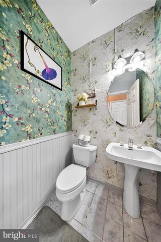 118 MINERS LN, Newark, DE 19713