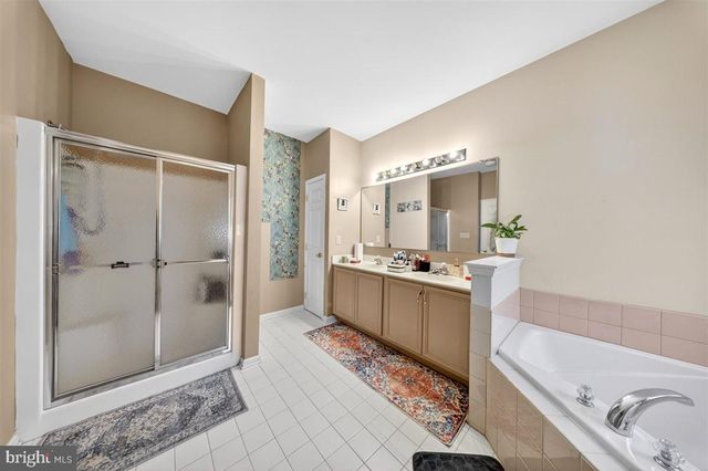 118 MINERS LN, Newark, DE 19713