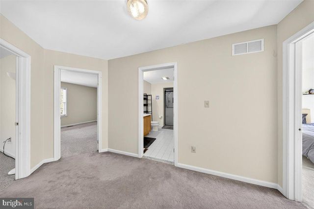 118 MINERS LN, Newark, DE 19713