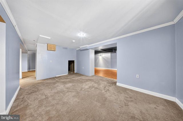 118 MINERS LN, Newark, DE 19713