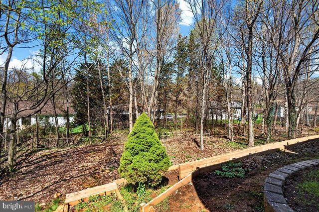 118 MINERS LN, Newark, DE 19713