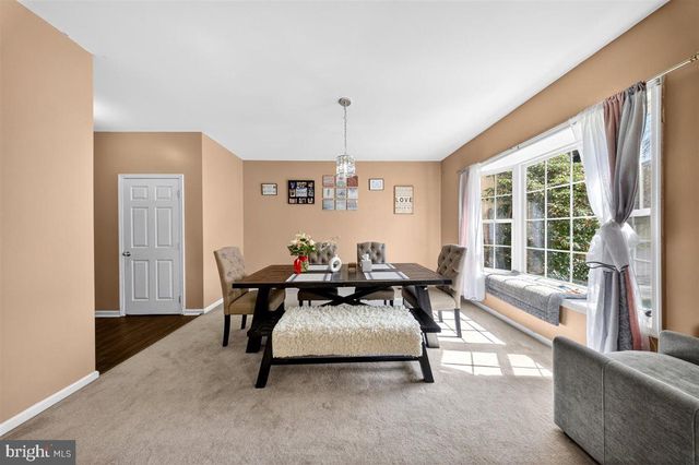 118 MINERS LN, Newark, DE 19713