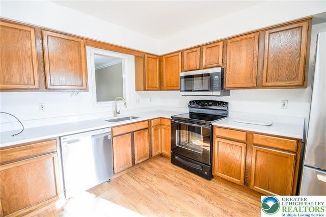 2505 Madison Avenue, Bethlehem City, PA 18017