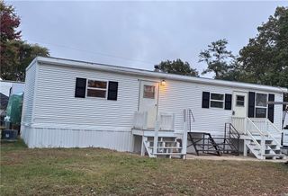 245 Manton Street, Pawtucket, RI 02861