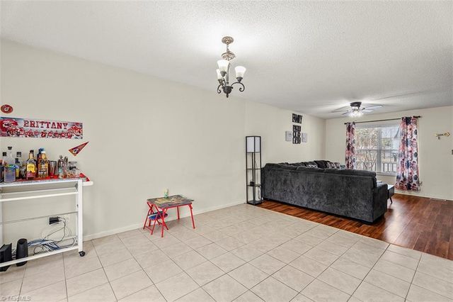 113 Falling Creek Drive, Thomasville, NC 27360