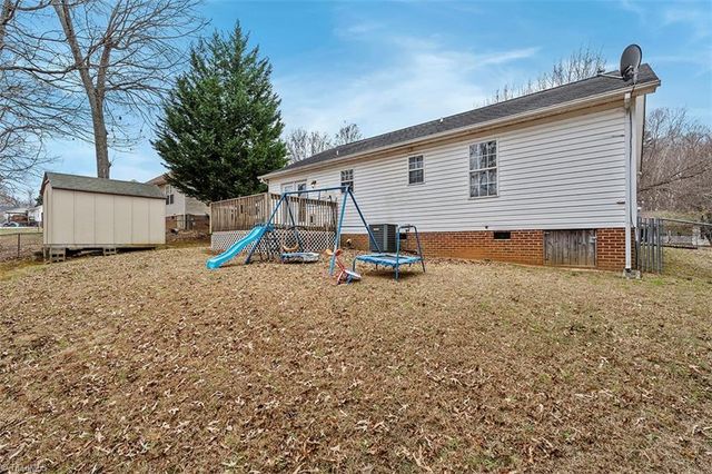 113 Falling Creek Drive, Thomasville, NC 27360