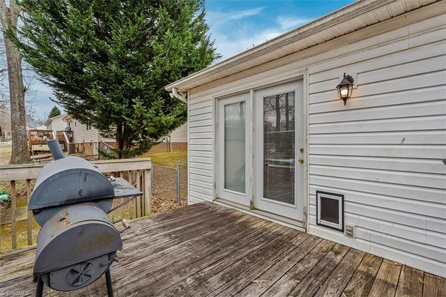 113 Falling Creek Drive, Thomasville, NC 27360