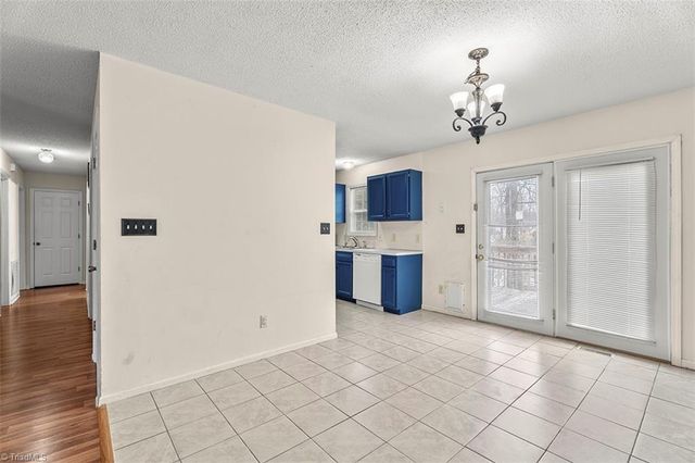 113 Falling Creek Drive, Thomasville, NC 27360