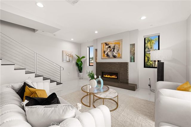 4485 Hazeltine Avenue 1, Sherman Oaks, CA 91423