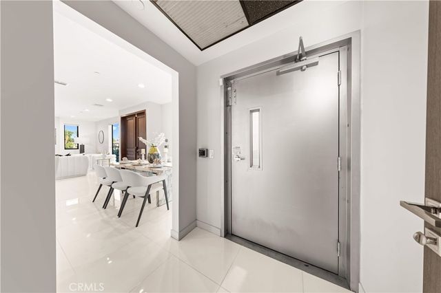 4485 Hazeltine Avenue 1, Sherman Oaks, CA 91423