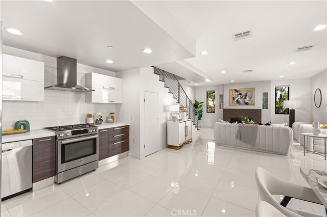 4485 Hazeltine Avenue 1, Sherman Oaks, CA 91423