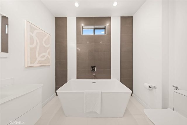 4485 Hazeltine Avenue 1, Sherman Oaks, CA 91423