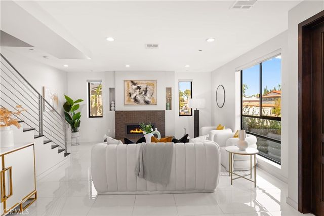 4485 Hazeltine Avenue 1, Sherman Oaks, CA 91423