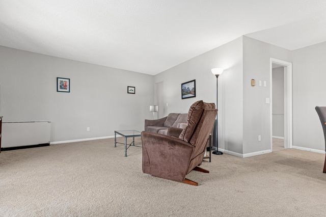 2200 Nevada Avenue S 106, Saint Louis Park, MN 55426