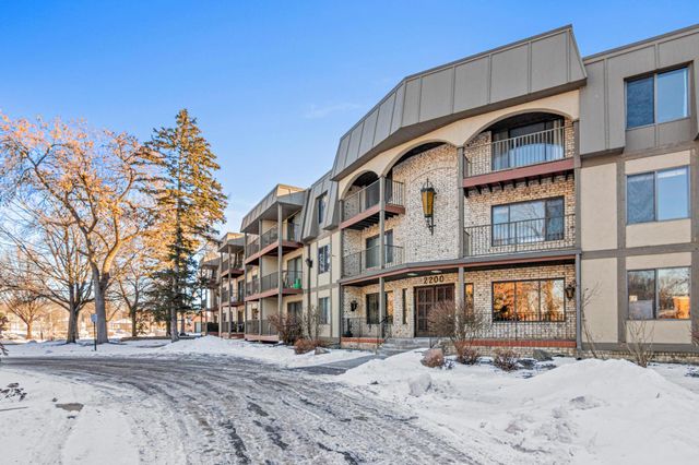 2200 Nevada Avenue S 106, Saint Louis Park, MN 55426