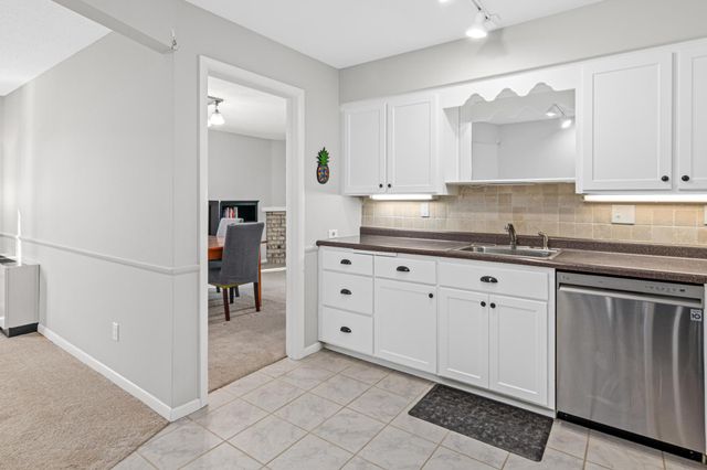 2200 Nevada Avenue S 106, Saint Louis Park, MN 55426