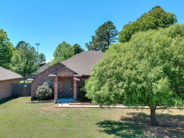 2995 N Clarke Street, Choctaw, OK 73020
