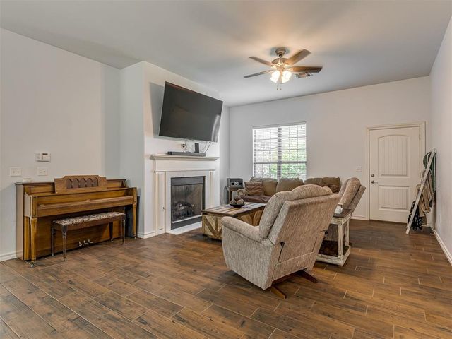 2995 N Clarke Street, Choctaw, OK 73020