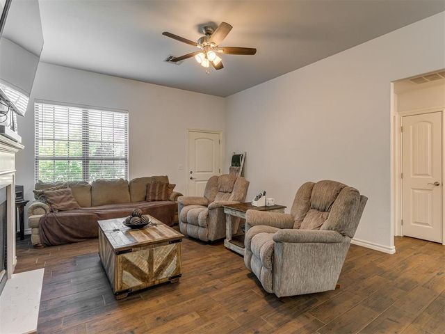 2995 N Clarke Street, Choctaw, OK 73020