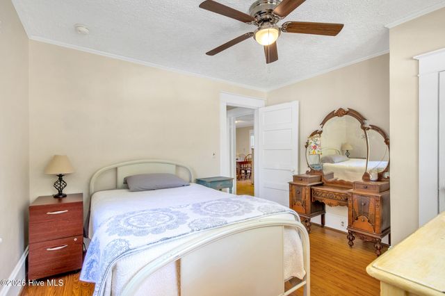 214 N Virginia Avenue, Fayetteville, NC 28305