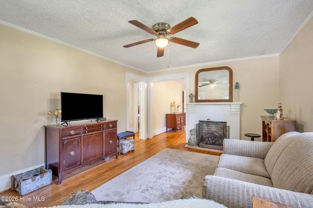 214 N Virginia Avenue, Fayetteville, NC 28305