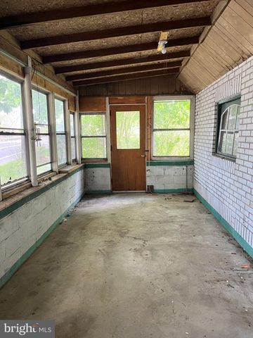 1390 WAGGONERS GAP RD, Carlisle, PA 17013