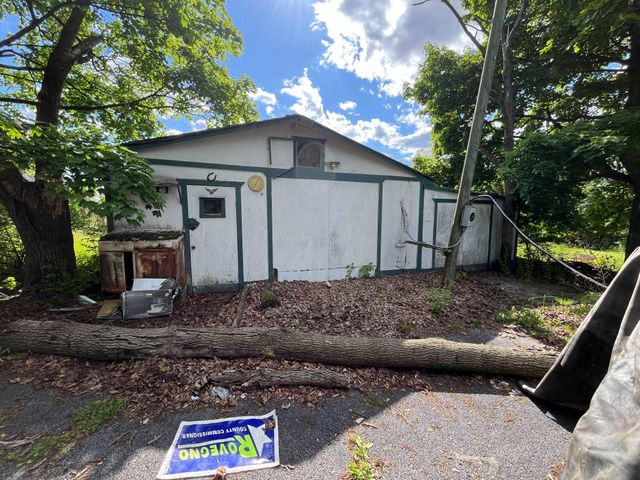 1390 WAGGONERS GAP RD, Carlisle, PA 17013