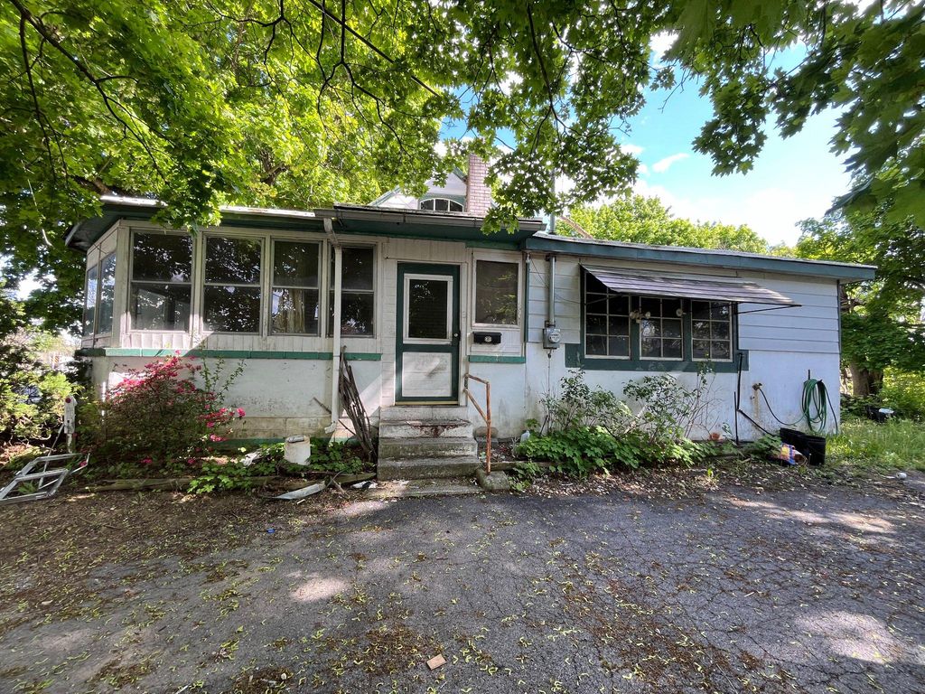 1390 WAGGONERS GAP RD, Carlisle, PA 17013