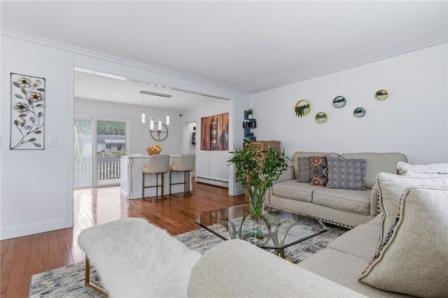 20 Stewart Street, Warwick, RI 02889