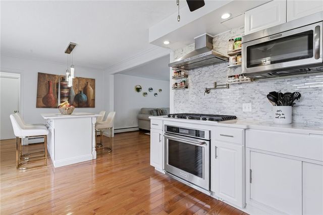 20 Stewart Street, Warwick, RI 02889