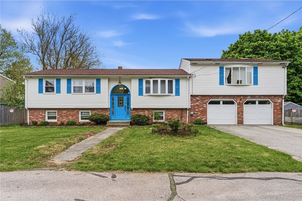 20 Stewart Street, Warwick, RI 02889
