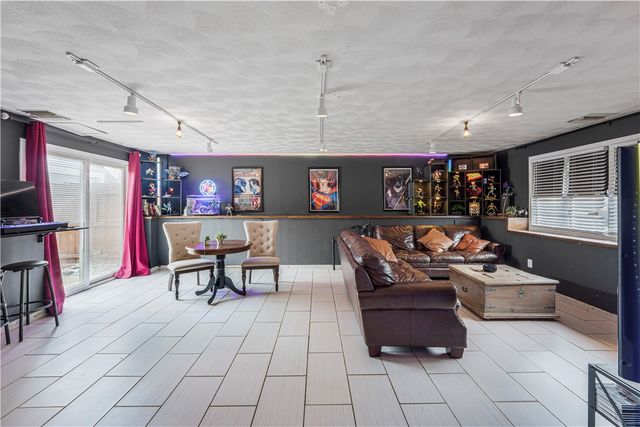25 doane Street, Cranston, RI 02910