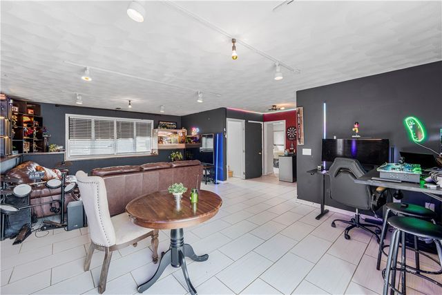 25 doane Street, Cranston, RI 02910