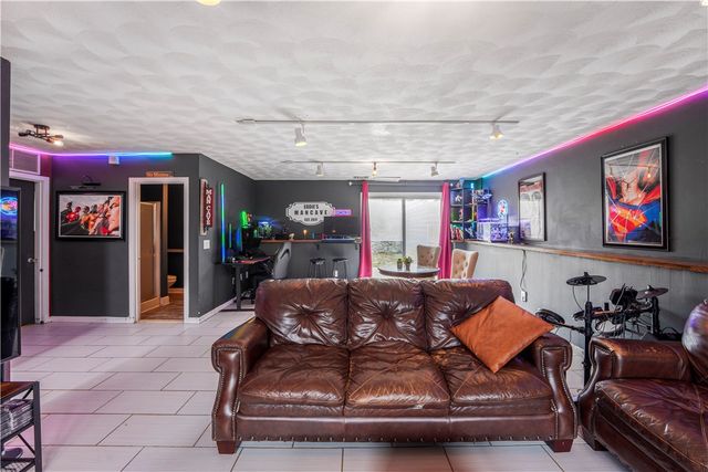 25 doane Street, Cranston, RI 02910