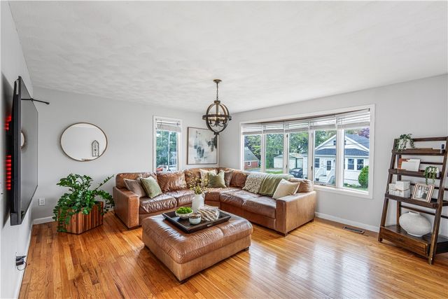 25 doane Street, Cranston, RI 02910