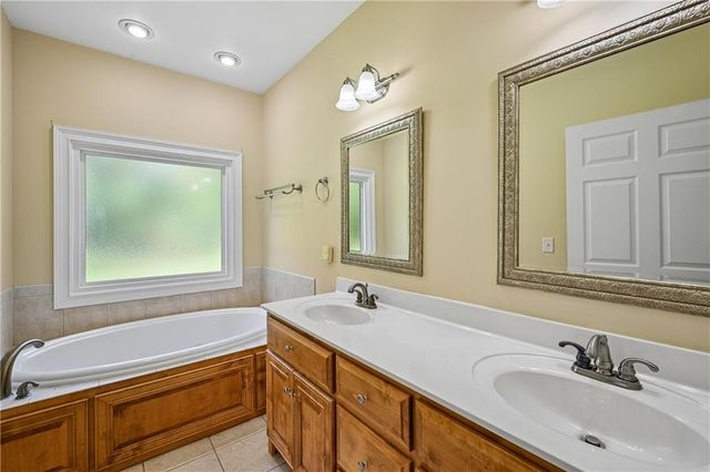 116 Savannah Street SE, Calhoun, GA 30701