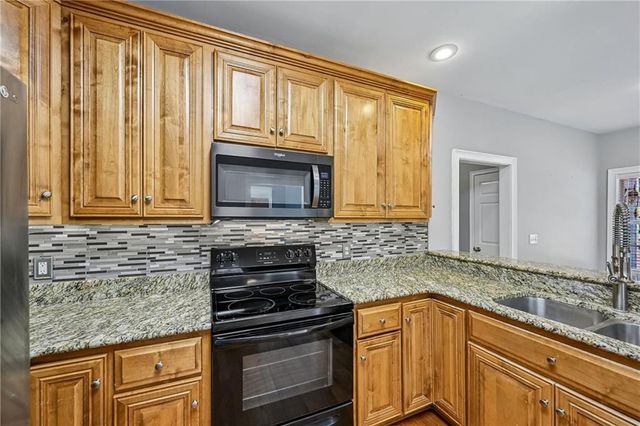 116 Savannah Street SE, Calhoun, GA 30701