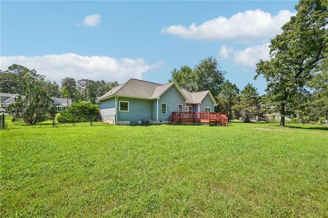 116 Savannah Street SE, Calhoun, GA 30701