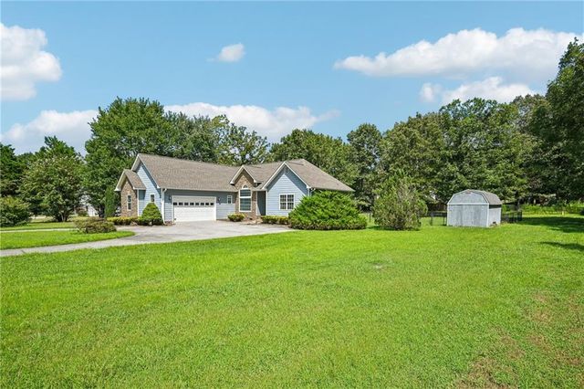 116 Savannah Street SE, Calhoun, GA 30701