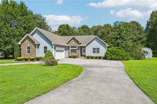 116 Savannah Street SE, Calhoun, GA 30701